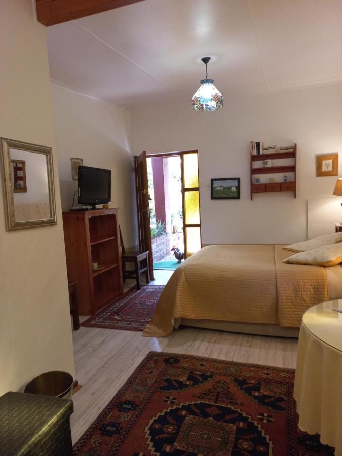 Hotel A La Fugue Upington Esterno foto