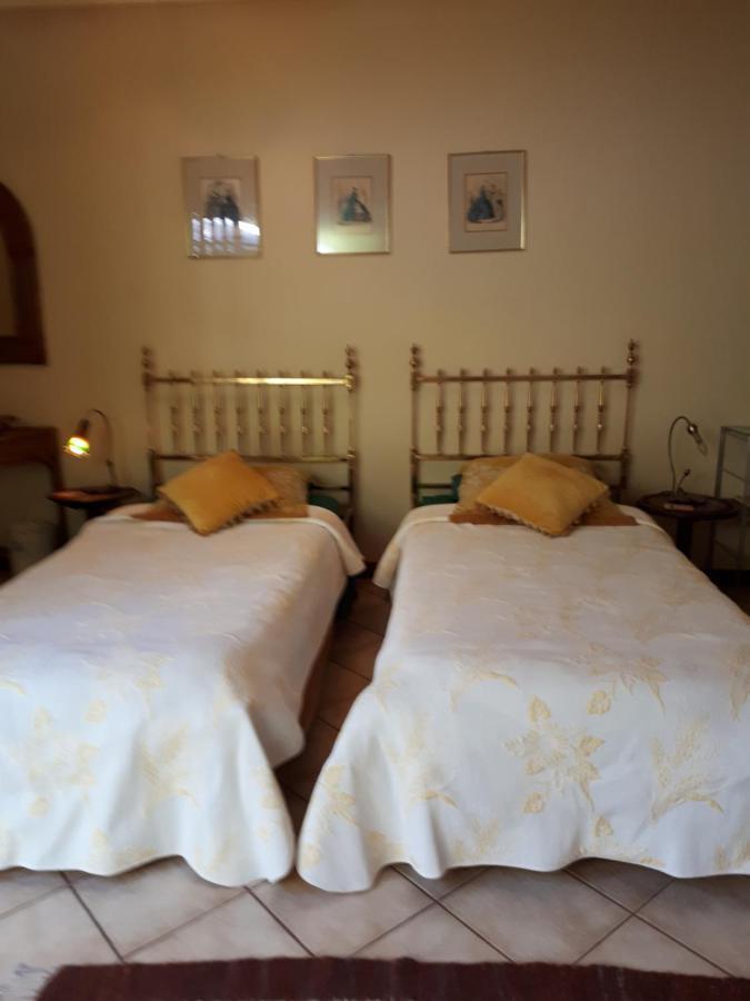 Hotel A La Fugue Upington Esterno foto