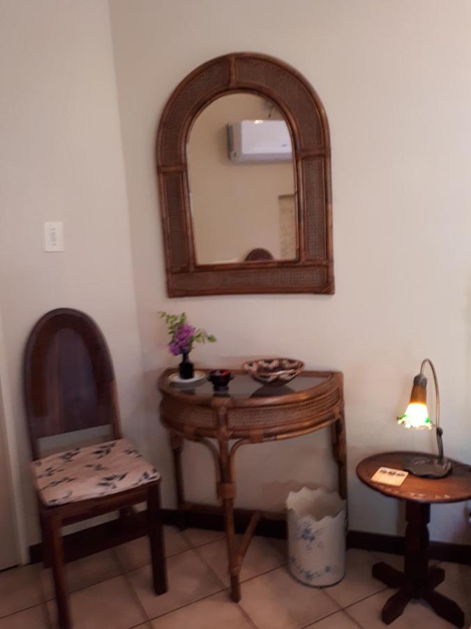 Hotel A La Fugue Upington Esterno foto