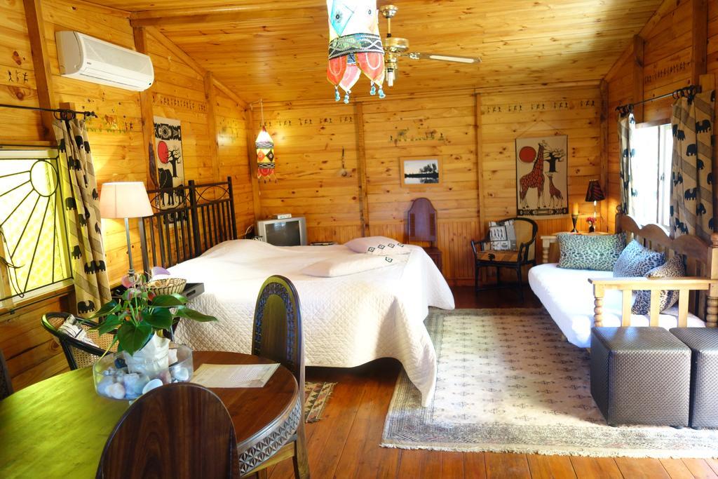 Hotel A La Fugue Upington Esterno foto