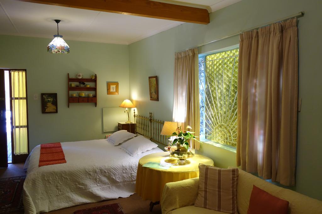 Hotel A La Fugue Upington Esterno foto