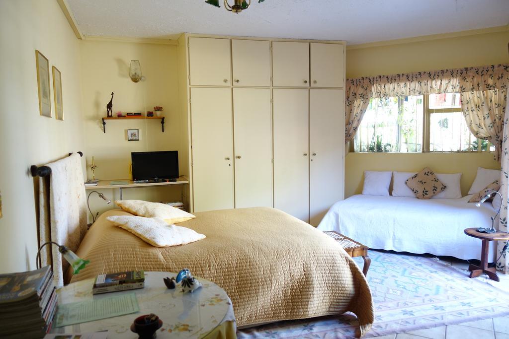 Hotel A La Fugue Upington Esterno foto