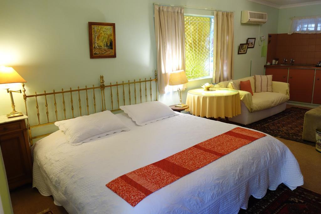 Hotel A La Fugue Upington Esterno foto