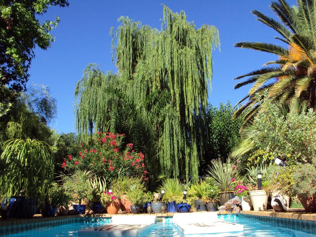 Hotel A La Fugue Upington Esterno foto